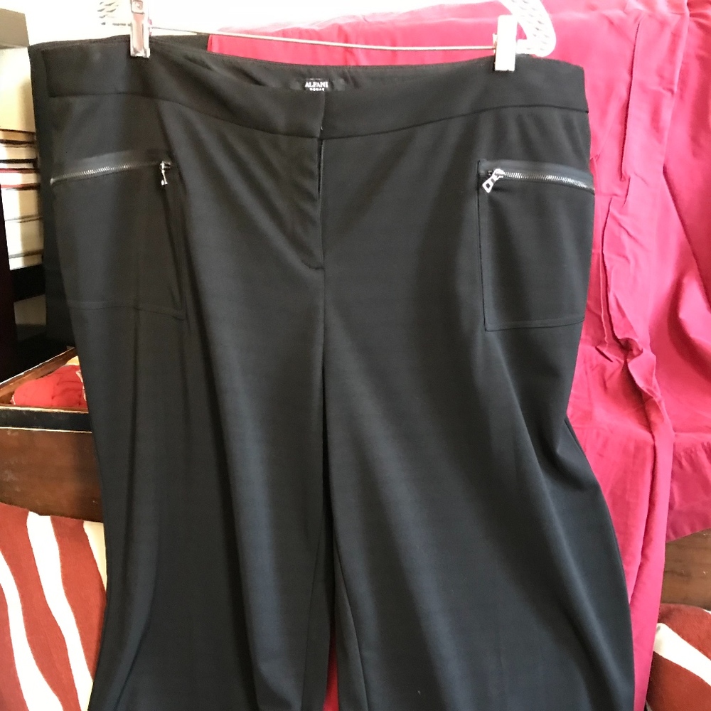 ALFANI CROPPED WIDE LEG PANTS SIZE 20 NWOT